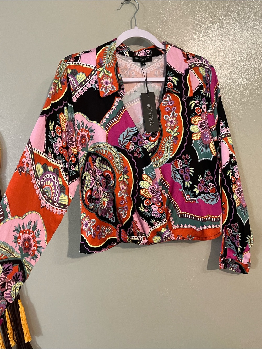 Rachel Zoe Vibrant Paisley Wrap CropBlouse in Pink, Black & Orange Boho L NWT